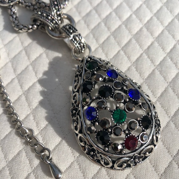 ✨Statement piece necklace with huge style ✨ - Picture 2 of 16